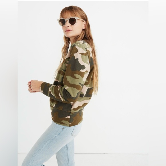 MOVING SALE | Women’s Madewell Crewneck Sweatshirt in Cottontail Camo, Size XXL - Picture 8 of 8